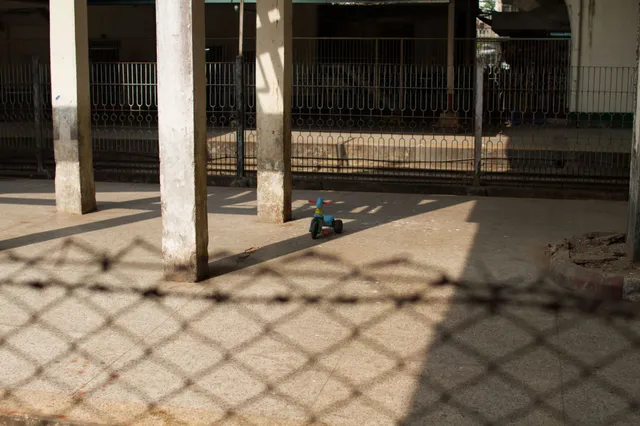 Left on the platform: digital photograph by Ben Enbom, Myanmar
